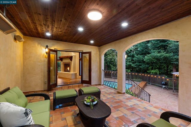 80 Rheem Blvd, Orinda, CA 94563
