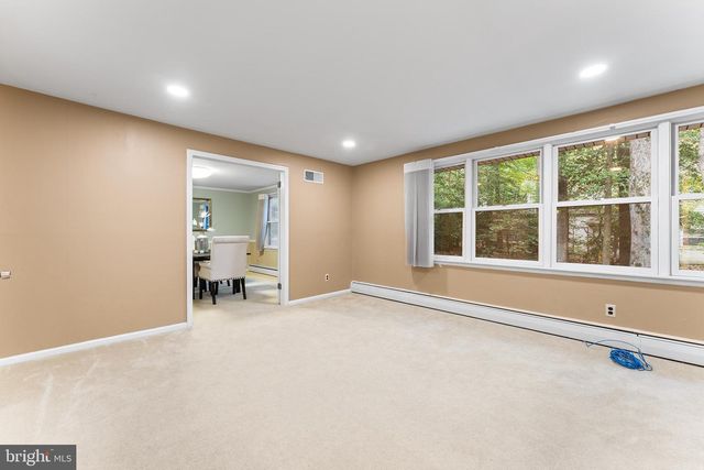 7 DALE DR, Voorhees, NJ 08043