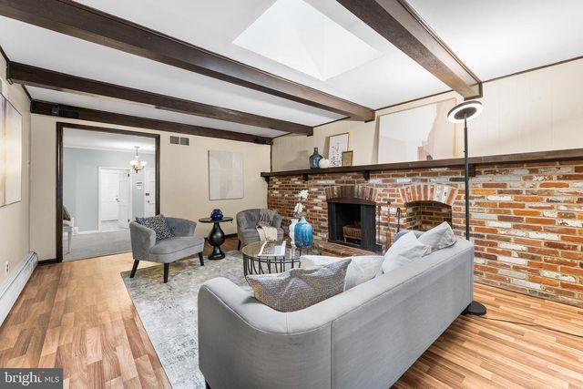 7 DALE DR, Voorhees, NJ 08043