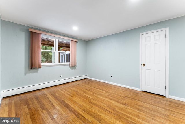 7 DALE DR, Voorhees, NJ 08043