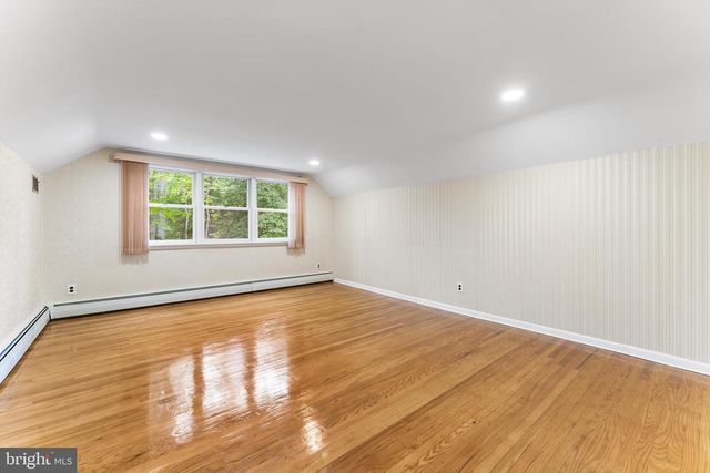 7 DALE DR, Voorhees, NJ 08043