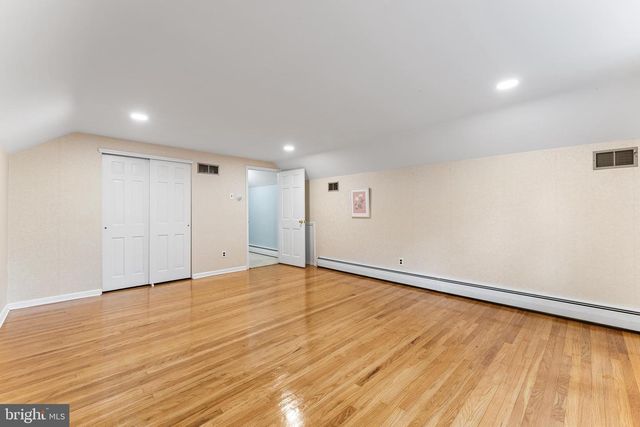 7 DALE DR, Voorhees, NJ 08043