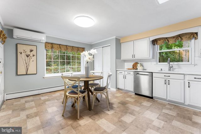 7 DALE DR, Voorhees, NJ 08043