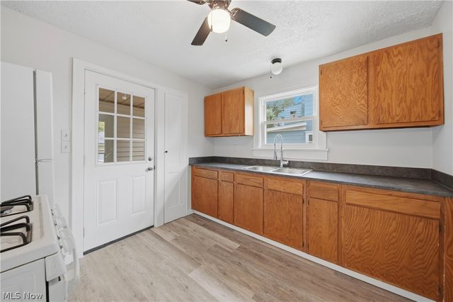 1009 Pardee Avenue, Akron, OH 44306
