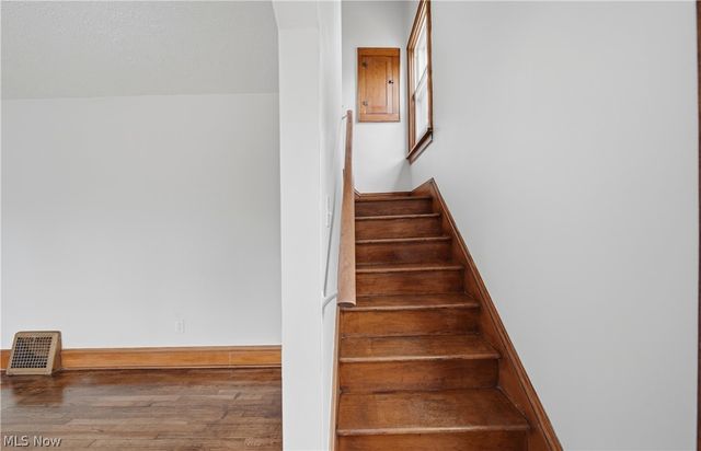 1009 Pardee Avenue, Akron, OH 44306