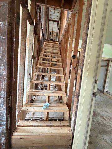 708 Wall Avenue, Des Moines, IA 50315