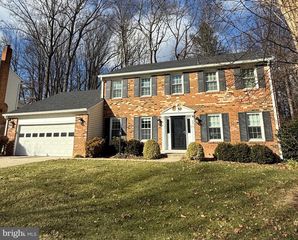 5918 OAKLAND PARK DR, Burke, VA 22015