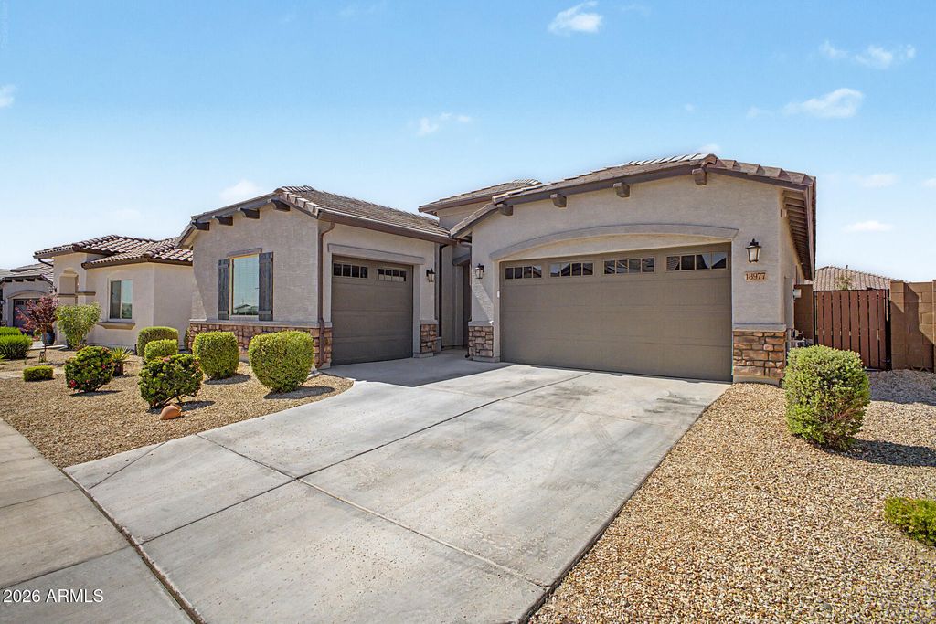 18977 W DESERT HILLS Drive, Surprise, AZ 85388 — photo 3