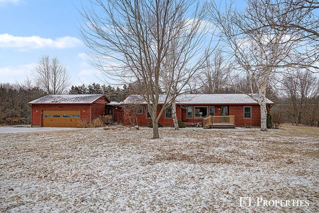 7291 County Farm Road, Greenville, MI 48838