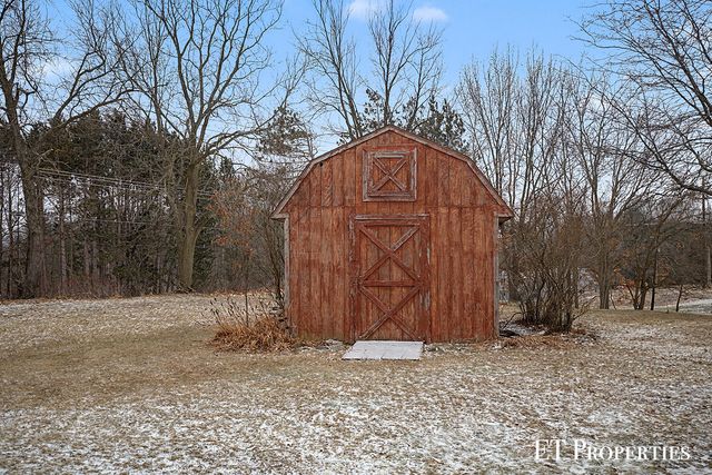 7291 County Farm Road, Greenville, MI 48838