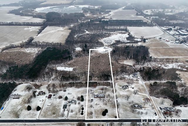 7291 County Farm Road, Greenville, MI 48838