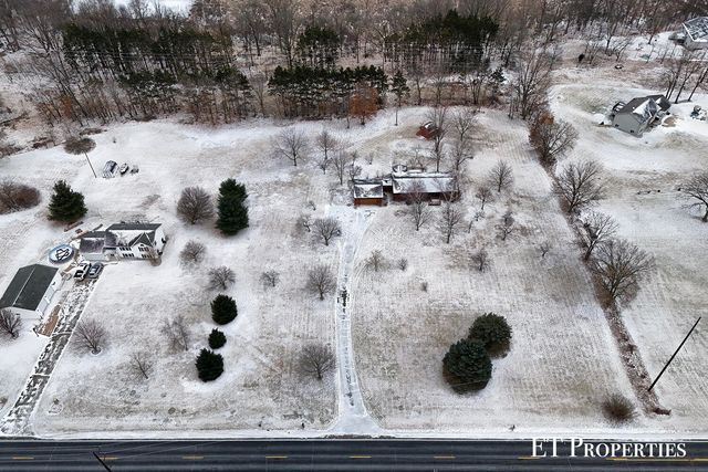 7291 County Farm Road, Greenville, MI 48838