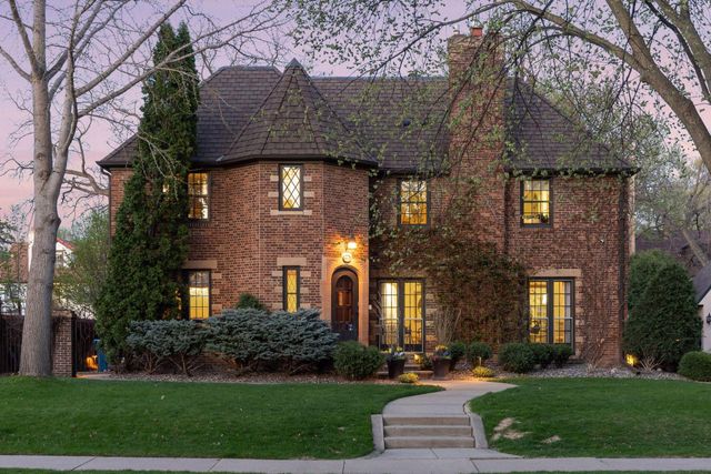 4513 Edina Boulevard, Edina, MN 55424