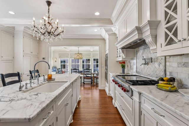 4513 Edina Boulevard, Edina, MN 55424