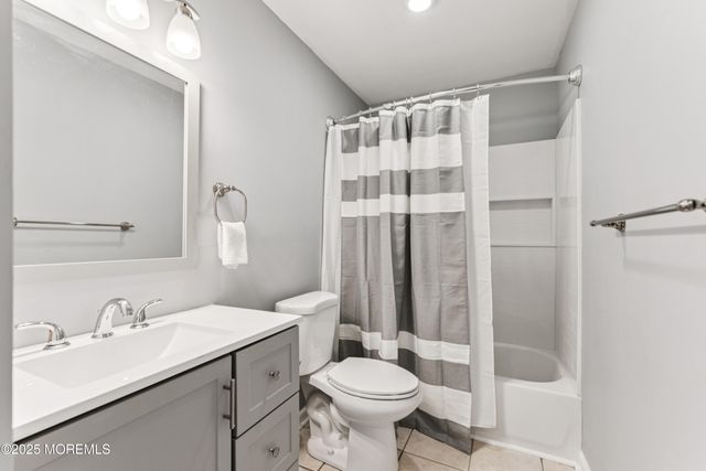 829F Balmoral Court, Lakewood, NJ 08701