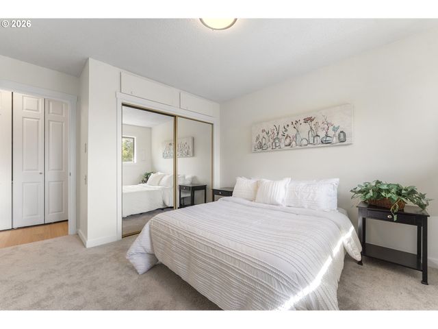 11575 Sw CROWN Ct 2, King City, OR 97224