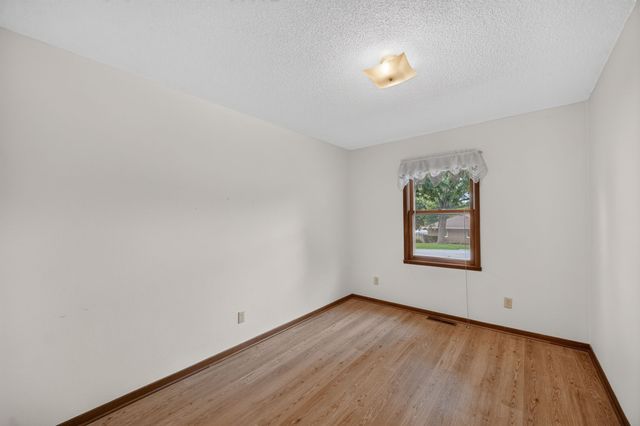 222 Park Street, Carlisle, IA 50047