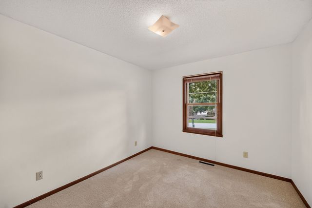 222 Park Street, Carlisle, IA 50047