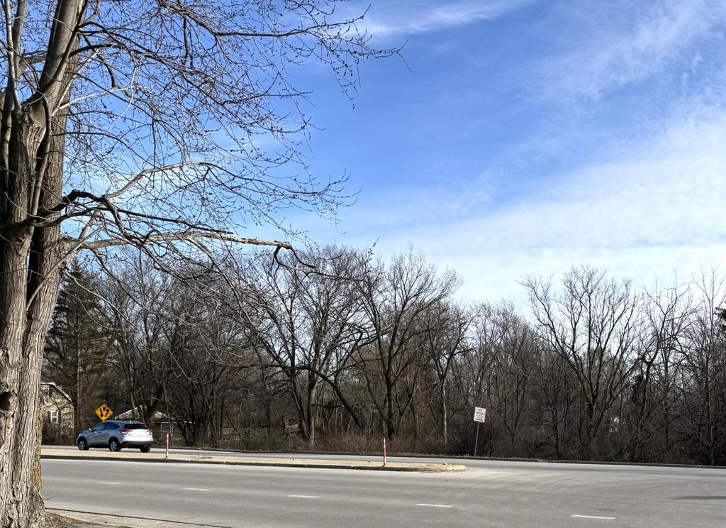 15451 W CLEVELAND AVENUE, New Berlin, WI 53151