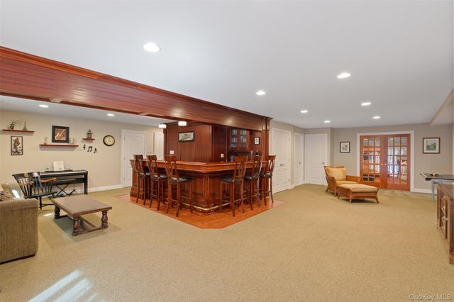 182 Elizabeth Street, Pearl River, NY 10965