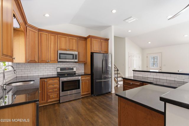 47 Willow Road, Tinton Falls, NJ 07724