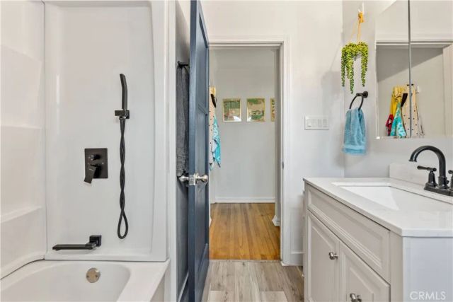 17145 Strathern Street, Lake Balboa, CA 91406