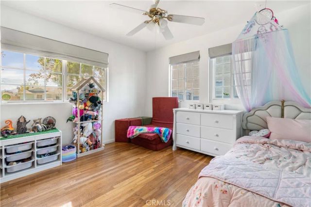 17145 Strathern Street, Lake Balboa, CA 91406