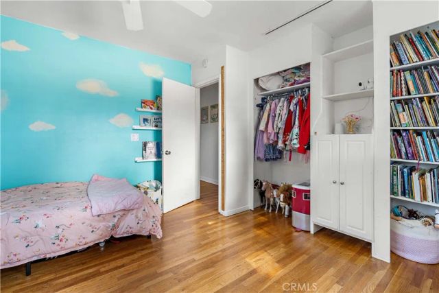 17145 Strathern Street, Lake Balboa, CA 91406