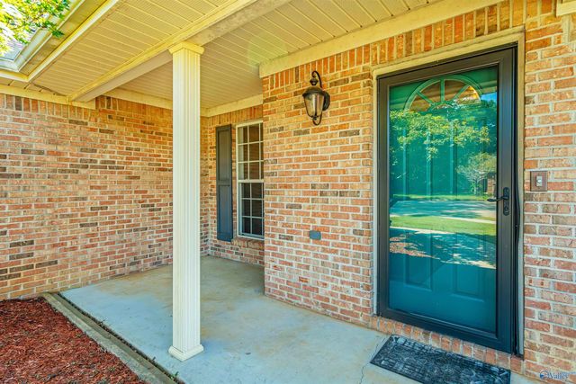 122 Sunnyfield Drive, Madison, AL 35758