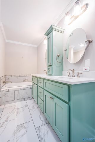 122 Sunnyfield Drive, Madison, AL 35758