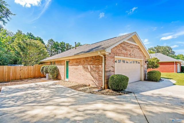 122 Sunnyfield Drive, Madison, AL 35758