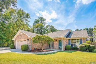 122 Sunnyfield Drive, Madison, AL 35758