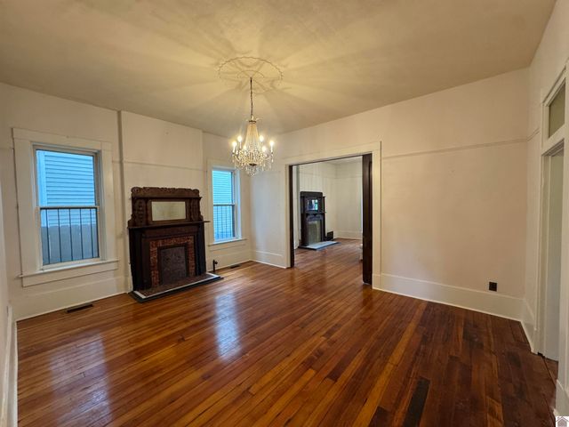 326 N 9th, Paducah, KY 42001