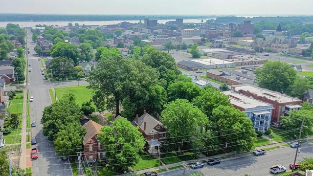 326 N 9th, Paducah, KY 42001