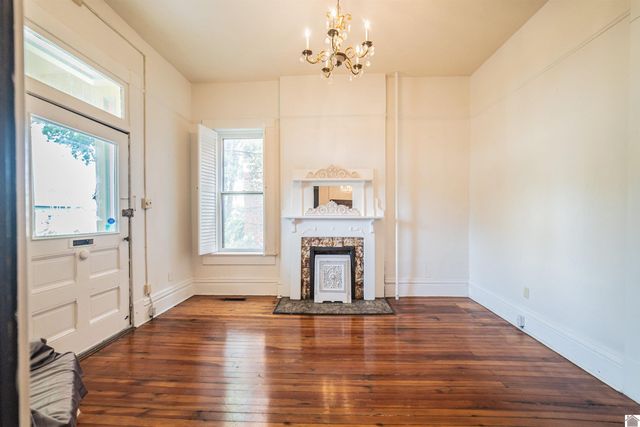 326 N 9th, Paducah, KY 42001