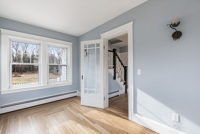 69 Tremont St, Rehoboth, MA 02769