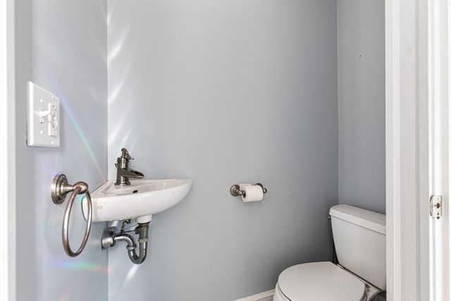 69 Tremont St, Rehoboth, MA 02769