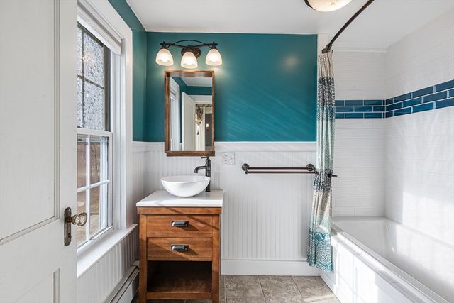 69 Tremont St, Rehoboth, MA 02769