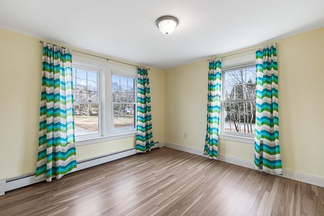 69 Tremont St, Rehoboth, MA 02769