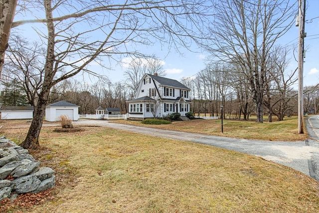 69 Tremont St, Rehoboth, MA 02769