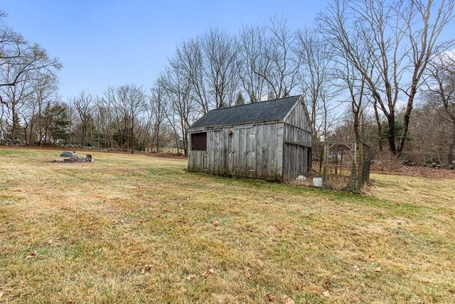 69 Tremont St, Rehoboth, MA 02769