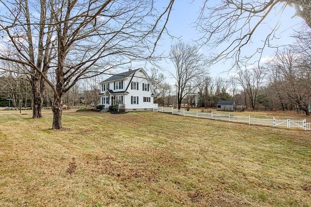 69 Tremont St, Rehoboth, MA 02769