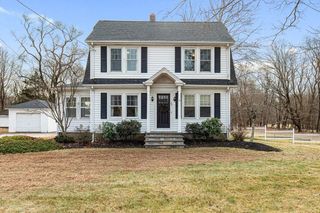 69 Tremont St, Rehoboth, MA 02769