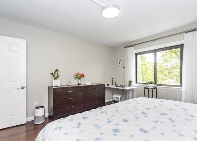 164 Galen Street 52, Watertown, MA 02472