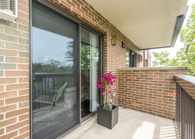 164 Galen Street 52, Watertown, MA 02472