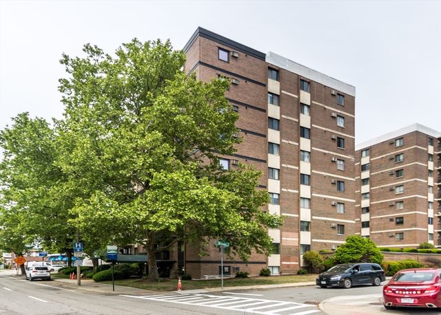 164 Galen Street 52, Watertown, MA 02472
