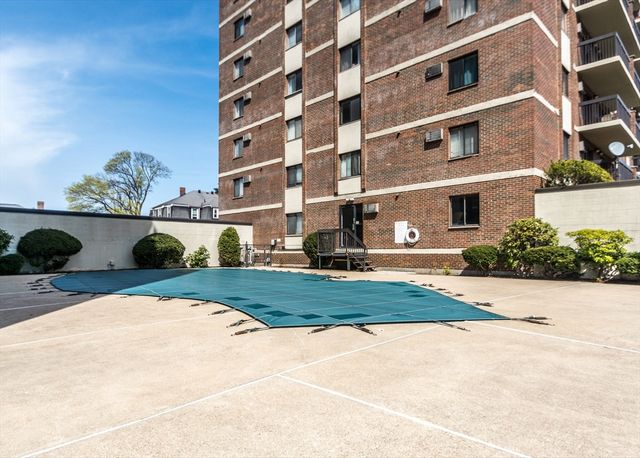 164 Galen Street 52, Watertown, MA 02472