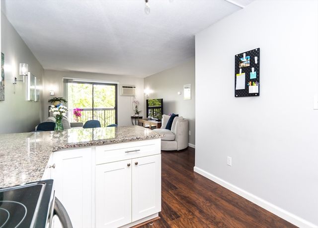 164 Galen Street 52, Watertown, MA 02472