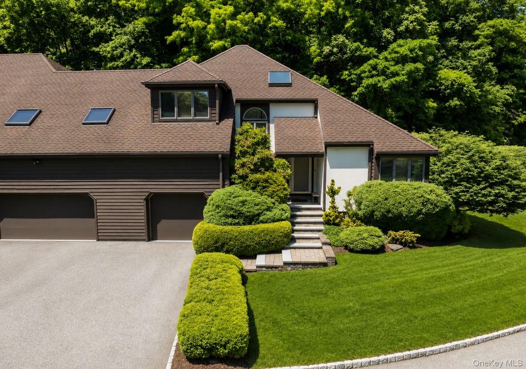 31 Cotswold Drive, North Salem, NY 10560 — photo 2