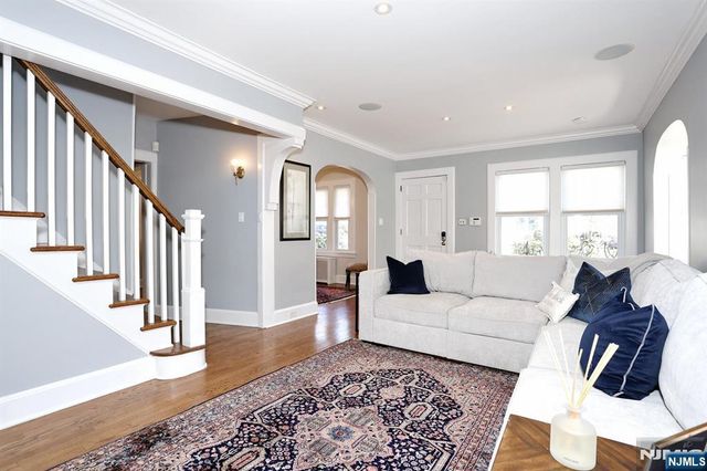 61 Fairview Avenue, Glen Rock, NJ 07452